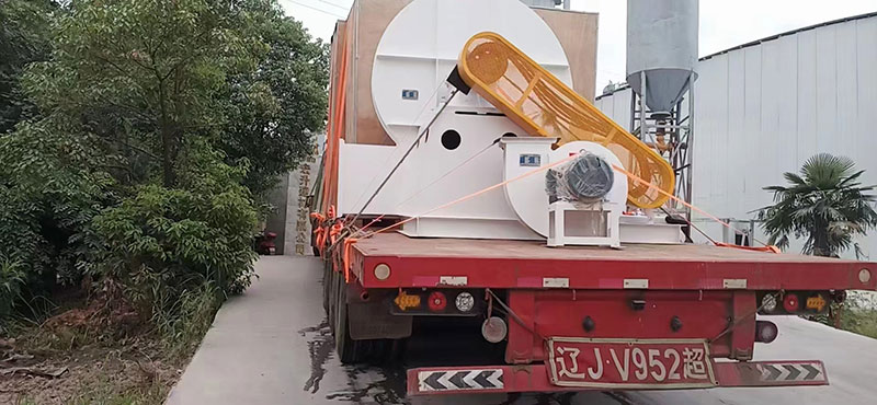 湖南某老板訂購時產(chǎn)十五噸氫氧化鈣生產(chǎn)線貨物到場剪影！