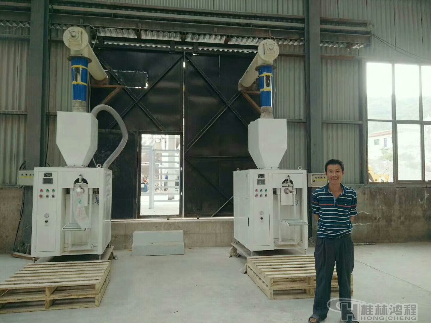 1500目碳酸鈣磨機(jī)超細(xì)立磨 1500目碳酸鈣磨機(jī)超細(xì)立磨